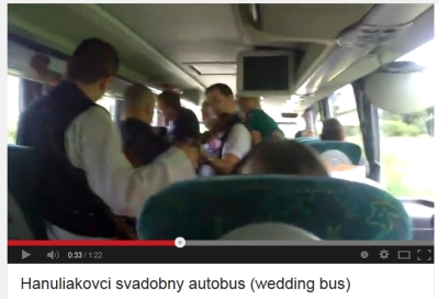 Video - Hanuliakovci - svadobný autobus